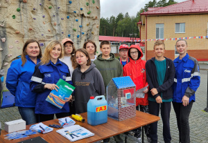 Газовики и МЧС провели урок безопасности в лагере «Олимпийская Ребячка»